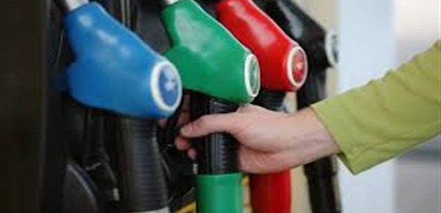 Ρεκόρ δεκαετίας στην τιμή αμόλυβδης βενζίνης