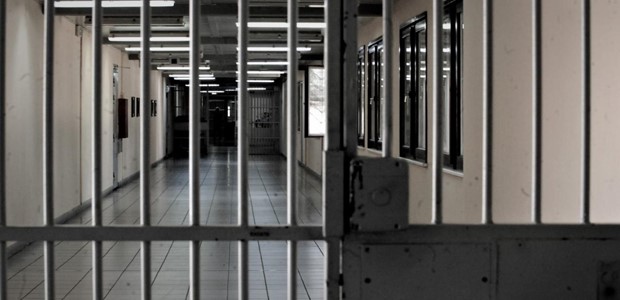 Τέσσερις συλλήψεις για τη στάση στις Φυλακές Λάρισας
