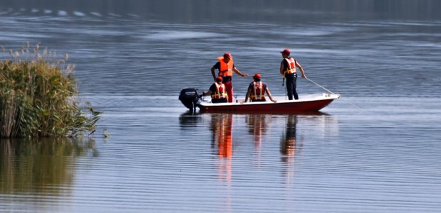 Λίμνη Κάρλα: Βρέθηκε η βάρκα του αγνοούμενου ψαρά 