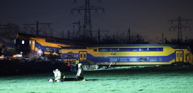 "Αρκετοί τραυματίες" σε σιδηροδρομικό ατύχημα