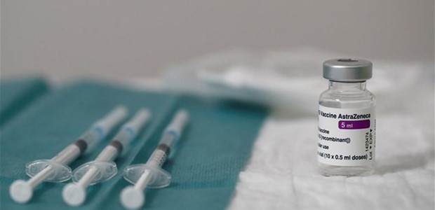 Νέες καθυστερήσεις στις παραδόσεις της AstraZeneca