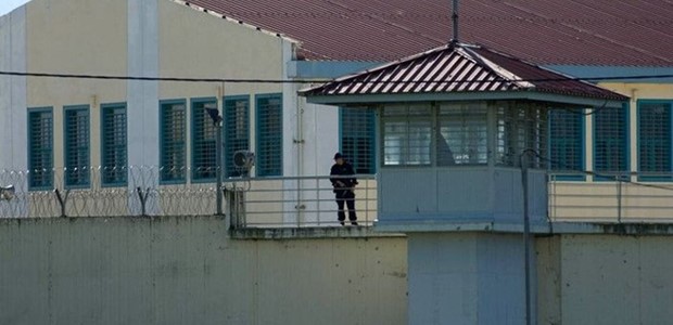 Drone προσγειώθηκε στις φυλακές Τρικάλων
