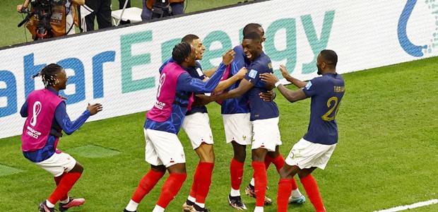 Κυνική η Γαλλία στον τελικό