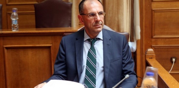 Ο Γεραπετρίτης προαναγγέλλει δημοσίευση της λίστας Πέτσα