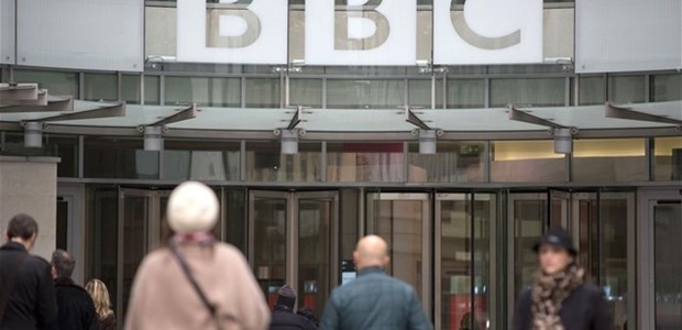 «Κόβει» 450 θέσεις εργασίας το BBC
