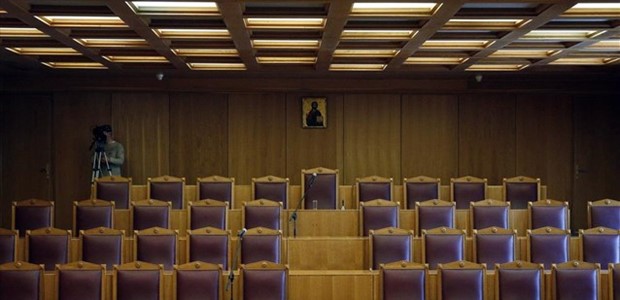 Στην Ολομέλεια του ΣτΕ το ζήτημα των αναδρομικών