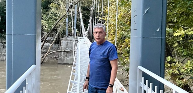 Η Περιφέρεια Θεσσαλίας ανακατασκευάζει την κρεμαστή γέφυρα 