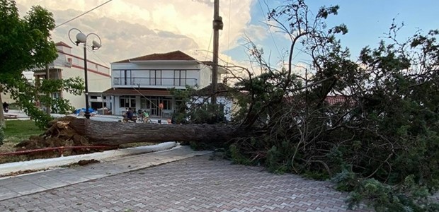 Μεγάλες ζημιές σε Καρδίτσα, Σοφάδες, Παλαμά