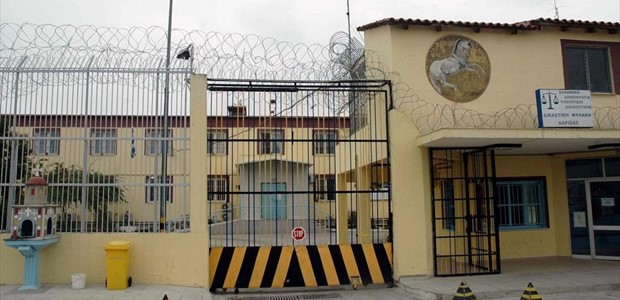 39χρονος βρέθηκε απαγχονισμένος μέσα στο κελί του