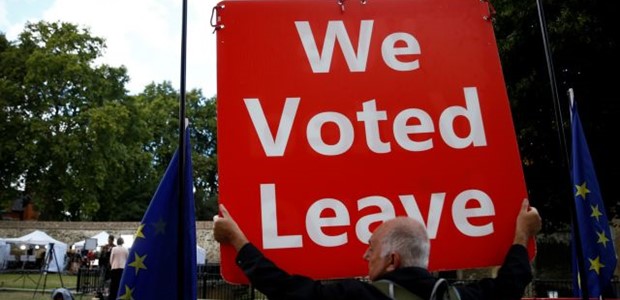 «Όχι» σε άτακτο brexit από τη Βουλή των Λόρδων