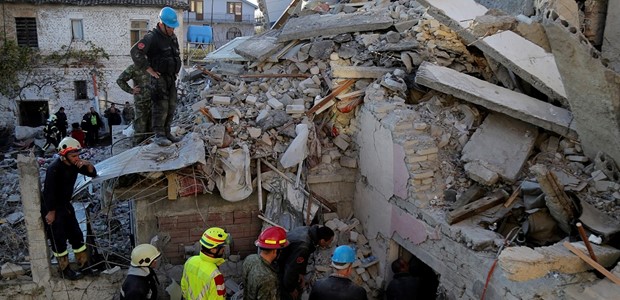 Συγκεντρώνει βοήθεια για τους σεισμόπληκτους της Αλβανίας 