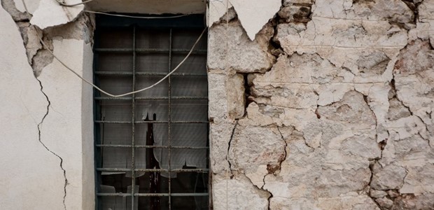 Ζητά παράταση της διαδικασίας για τα σεισμόπληκτα κτίρια