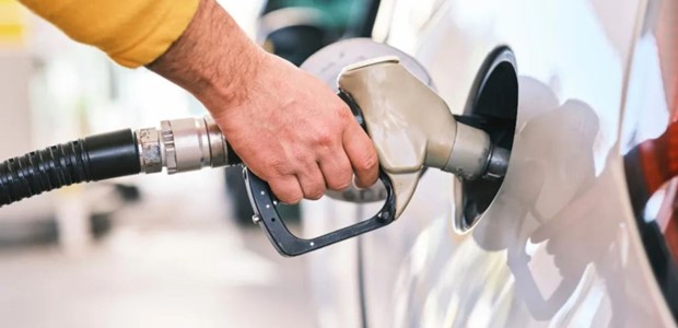 Στα 2 ευρώ η μέση τιμή της αμόλυβδης και... ανεβαίνει