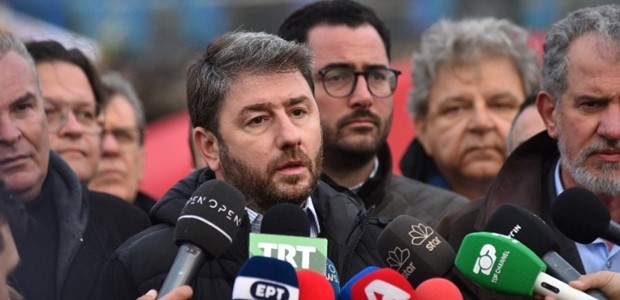 Στη σκέψη όλων μας υπάρχει ένα τεράστιο "γιατί"