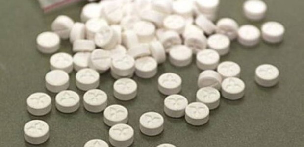 Διπλή σύλληψη για ναρκωτικά χάπια