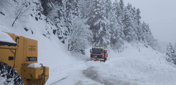 Το χιόνι ξεπερνά το 1 μέτρο πάνω από τα 1.500 μέτρα 