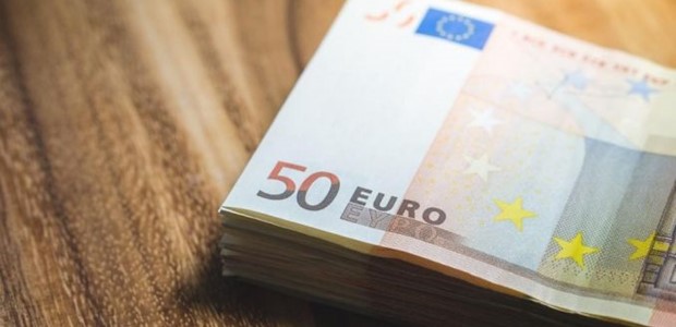 Επίδομα: Ποιοι είναι οι δικαιούχοι των 800 ευρώ