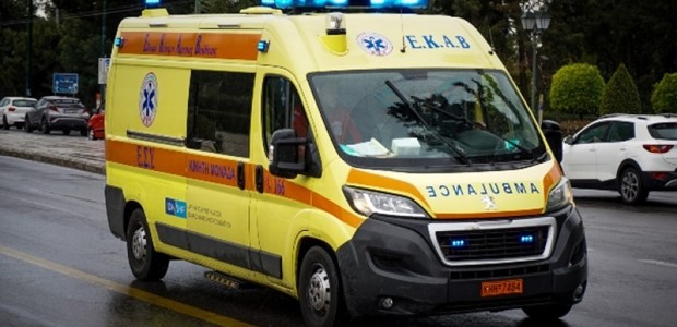 Εκτροπή μηχανής με δύο τραυματίες στην Αιγάνη 