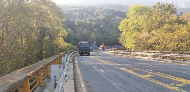 Να ολοκληρωθούν άμεσα οι εργασίες στη γέφυρα Τεμπών 