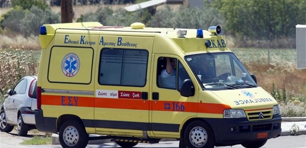 70χρονος πέθανε σε ασθενοφόρο προς τη Ζαγορά