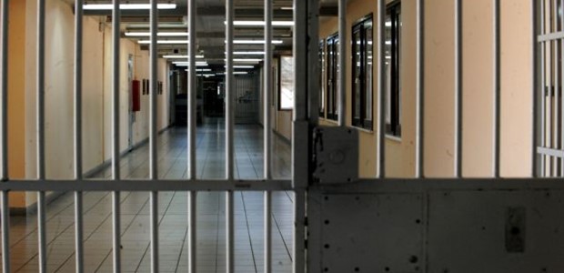 Φυλάκιση 4 ετών για εμπρησμό στα κρατητήρια Λάρισας