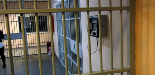 Αποφυλακίζεται με όρους 42χρονος για αποπλάνηση 14χρονης