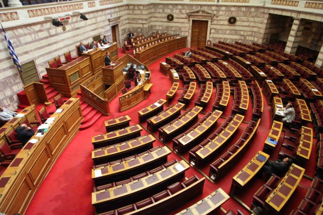 Στην ολομέλεια το αίτημα για Εξεταστική
