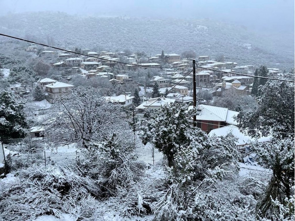 Πυκνό χιόνι στα ορεινά της Θεσσαλίας από την Τρίτη