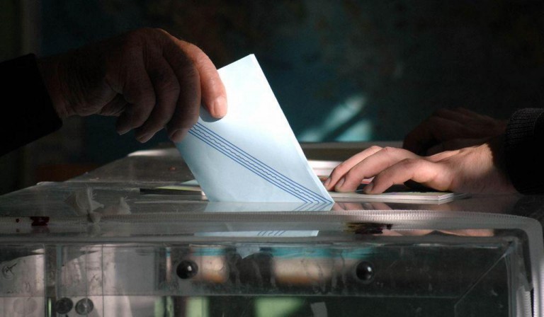 Διψήφια η διαφορά ΝΔ και ΣΥΡΙΖΑ