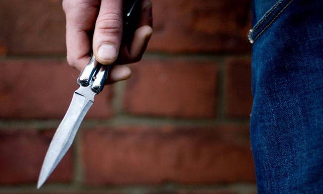 24χρονος τραυμάτισε με μαχαίρι 49χρονο στην Καρδίτσα 