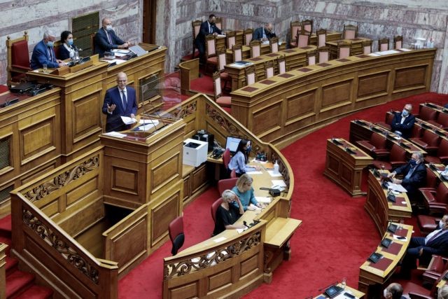 Ψηφίστηκε στη Βουλή η ελληνογαλλική συμφωνία