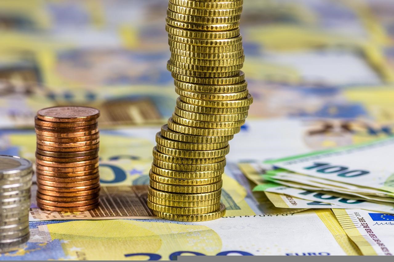 Δώρο Πάσχα έως 300 ευρώ για 1,1 εκατ. δικαιούχους